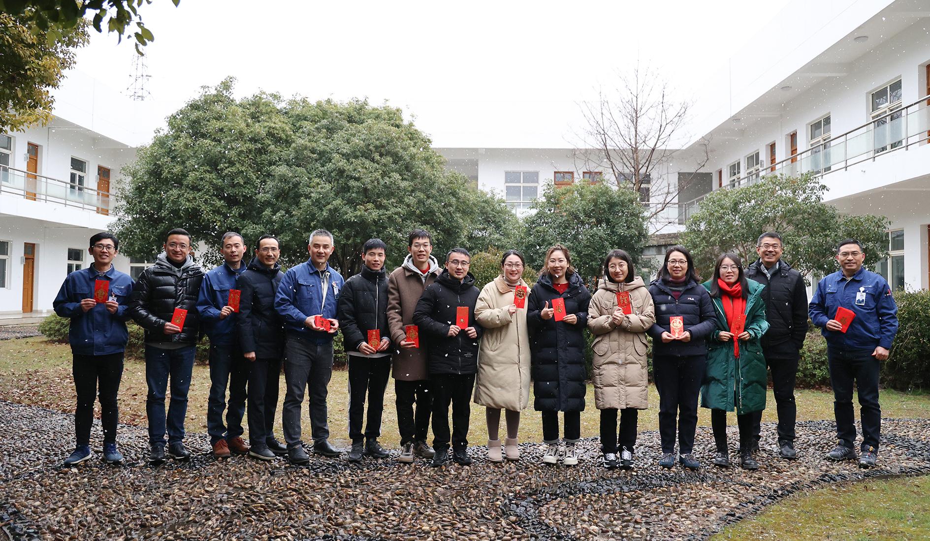 瑞雪兆豐年！虎力全開(kāi)，開(kāi)工大吉！